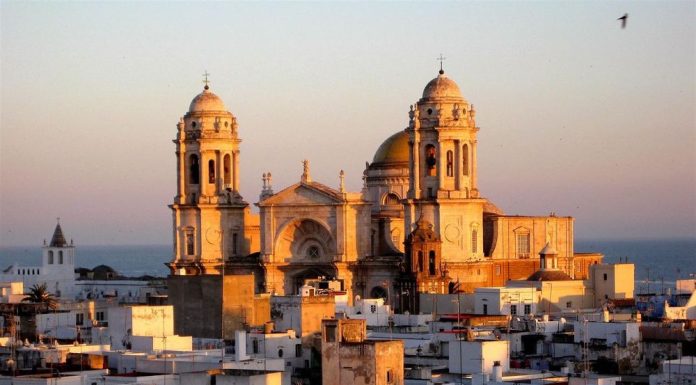 Кадис — один из древнейших городов Европы Кадис - один из древнейших городов Европы