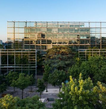 Иконические постройки